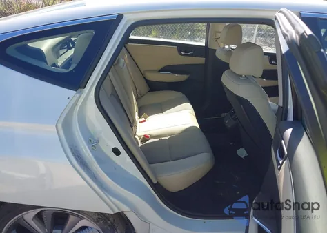 2018 Honda Clarity Plug-In Hybrid z USA, uszkodzony, nr VIN JHMZC5F1XJC006480